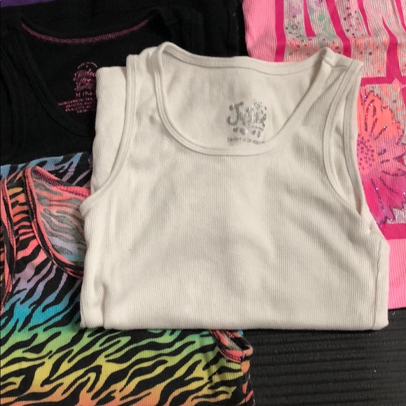 8 Tanks - Picture 2 of 5